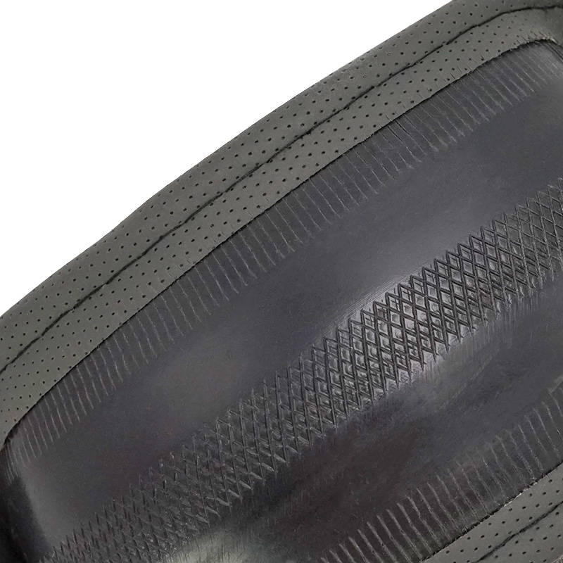 Truck Steering Wheel Cover Universal Non-slip Custom 13 Inch Customized 38*8.2cm Flannel material